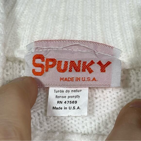 Spunky Made in USA Vintage Knit Sweater. Fits Med/Large. Like new condition! - Picture 3 of 5